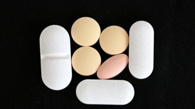 Bilim insanları, antibiyotik direncine (AMR) bağlı enfeksiyonlardan ölüm oranında günümüzden