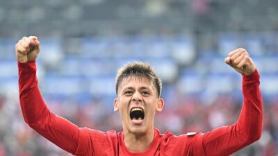 Real Madrid forması giyen 19 yaşındaki milli futbolcu Arda Güler,