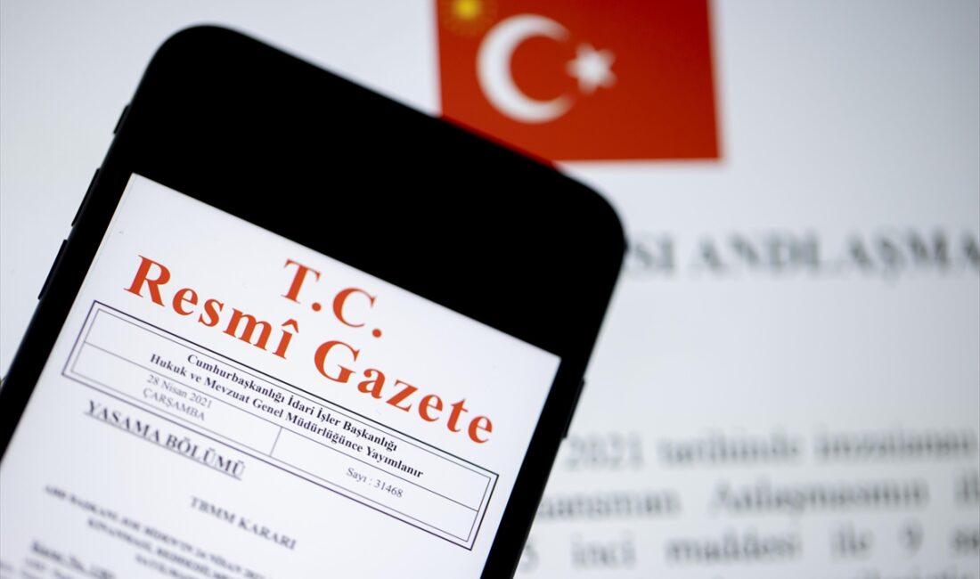 Cumhurbaşkanı Recep Tayyip Erdoğan'ın imzasıyla bazı kamu kurumları ile rektörlerin