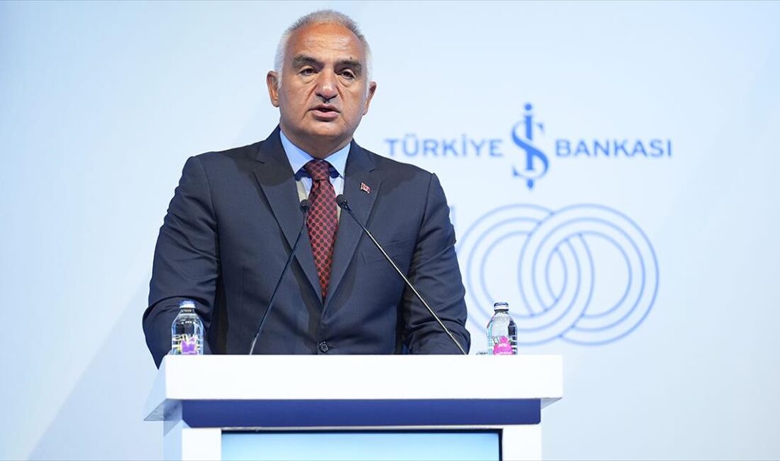 Kültür ve Turizm Bakanı Mehmet Nuri Ersoy, "Türkiye, sadece deniz,