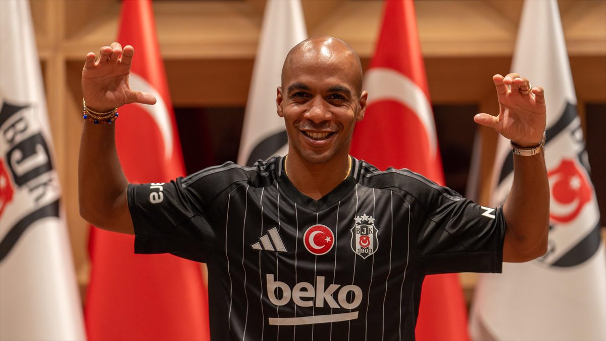 İSTANBUL (AA) – Siyah-beyazlı kulüpten yapılan açıklamada, “Profesyonel futbolcu Joao