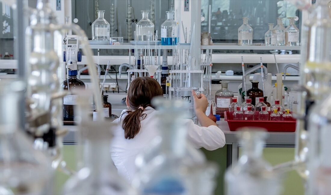 Avustralya'da Murdoch Çocuk Hastalıkları Araştırma Enstitüsünde yapılan araştırma kapsamında laboratuvarda