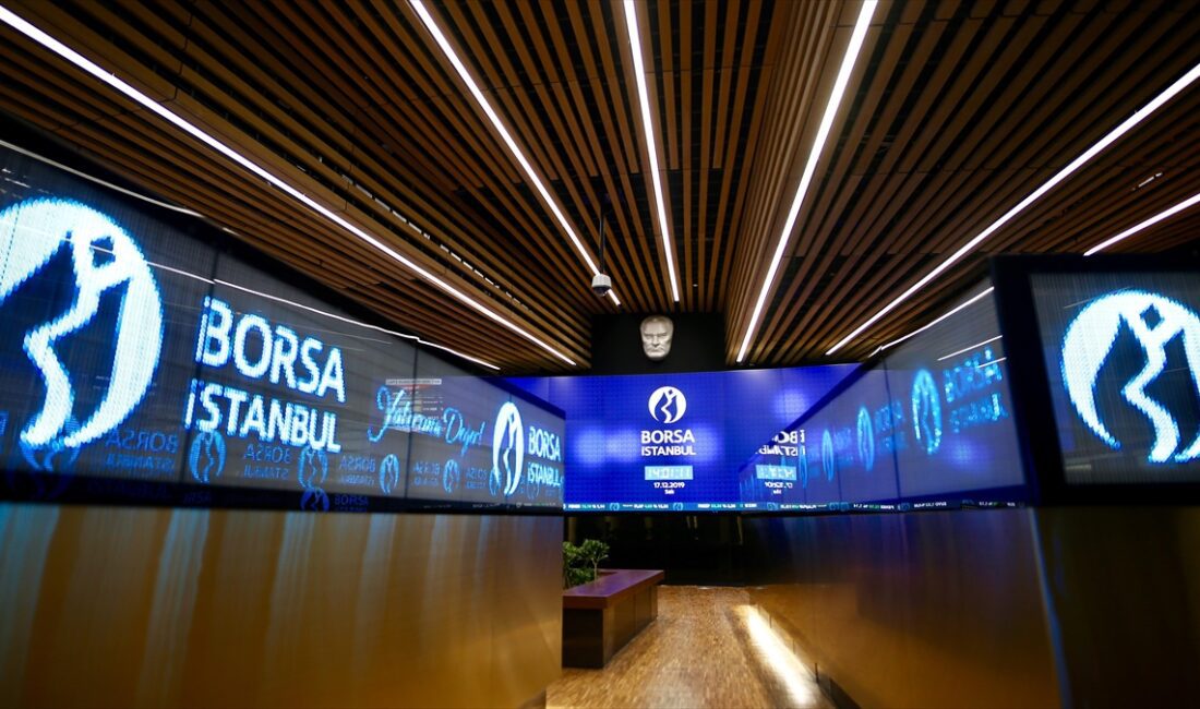 İSTANBUL (AA) – Borsa günü düşüşle tamamladı. BIST 100 endeksi,