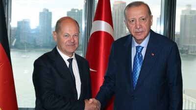Cumhurbaşkanı Recep Tayyip Erdoğan, Almanya Başbakanı Olaf Scholz'u kabul etti.