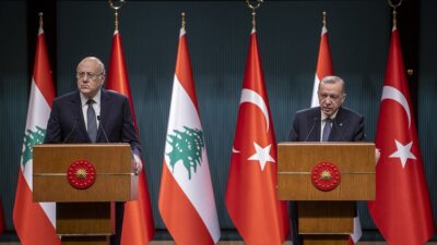 Cumhurbaşkanı Recep Tayyip Erdoğan görüşmede, Lübnan'da düzenlenen saldırıyla ilgili üzüntülerini