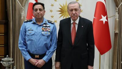 Cumhurbaşkanı Recep Tayyip Erdoğan, Pakistan Hava Kuvvetleri Komutanı Orgeneral Zaheer