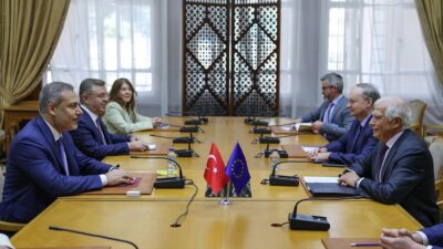 Dışişleri Bakanı Hakan Fidan, Mısır'ın başkenti Kahire'de AB Komisyonu Başkan