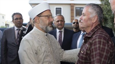 AYDIN (AA) – Didim Asri Mezarlığı’na giden Erbaş, Eygi’nin mezarı