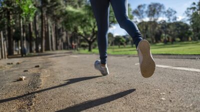 Bursa Şehir Hastanesi Nöroloji Uzmanı Doç. Dr. Cemile Haki, düzenli
