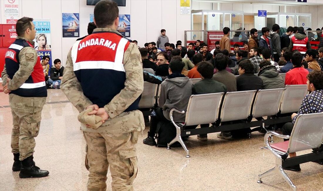 ANKARA (AA) – AA muhabirinin İçişleri Bakanlığı verilerinden derlediği bilgilere