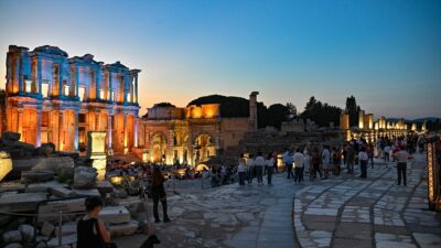 İSTANBUL (AA) – Barok d&ouml;nemin sevilen bestecilerinden Antonio Vivaldi’nin “Mevsimler”