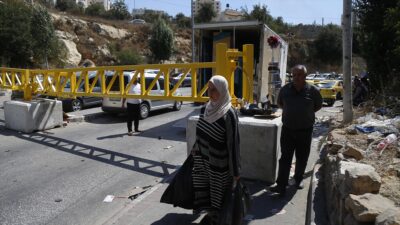 Filistinliler, İsrail ordusunun işgal altındaki Batı Şeria'nın güneyinde yer alan