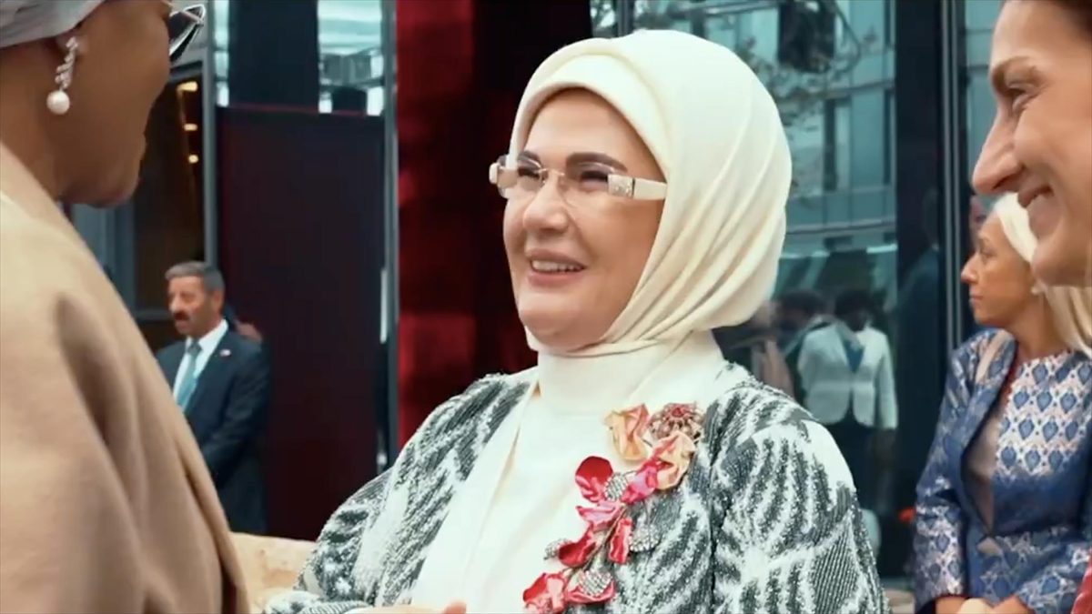 İSTANBUL (AA) – Emine Erdoğan, sosyal medya hesabından “UNGA79” etiketiyle