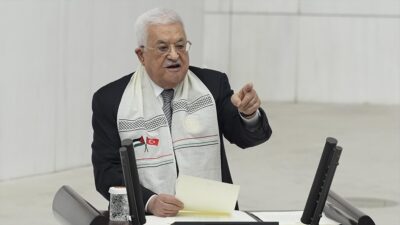 Filistin Devlet Başkanı Mahmud Abbas, İsrail'in Lübnan halkına da soykırım