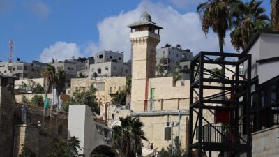 İsrail, işgal altındaki Batı Şeria'nın güneyindeki El Halil kentinde bulunan