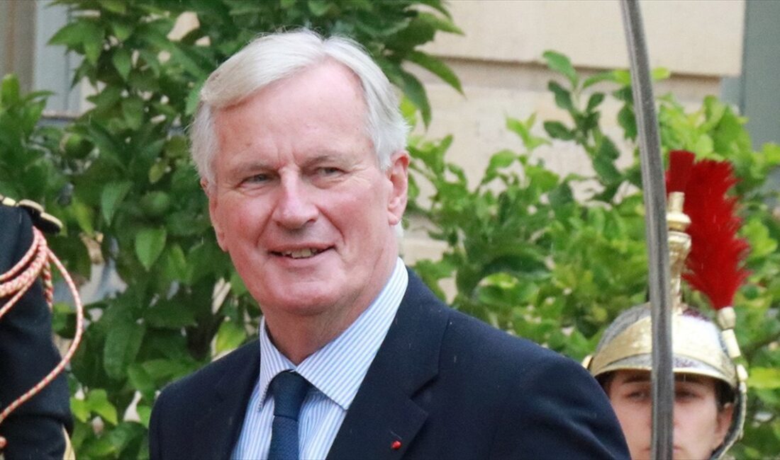 Fransa'da Cumhurbaşkanı Emmanuel Macron'un Başbakan atadığı Michel Barnier'in hükümet kurma