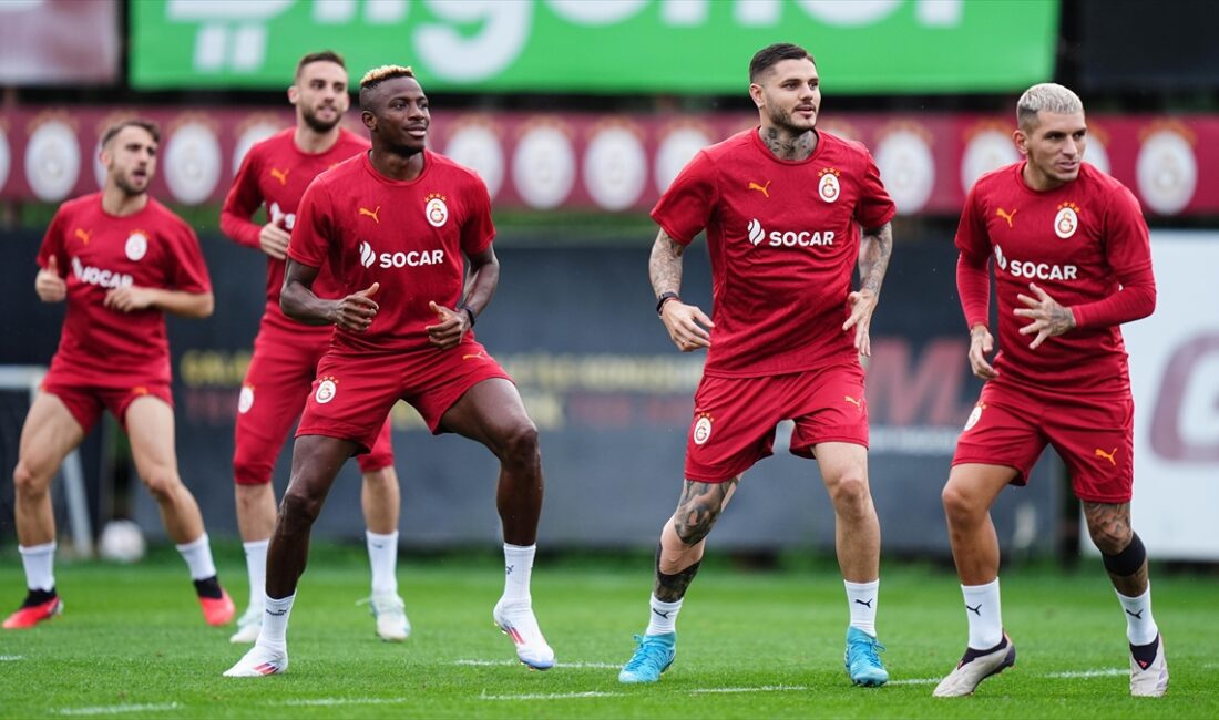 İSTANBUL (AA) – Florya Metin Oktay Tesisleri’nde teknik direktör Okan