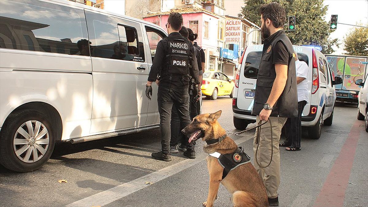 İçişleri Bakanı Ali Yerlikaya, yeni eğitim döneminin hayırlı olması temennisinde