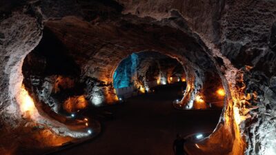 Doğu Anadolu'nun en büyük tuz rezervlerinden olan Iğdır'daki "Tuz Dağı"nda,