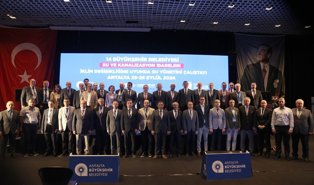 CHP'li Zeybek, “İklim Değişimine Uyumda Su Yönetimi Çalıştayı”nda konuştu: - "Önümüzdeki yıllar içerisinde su kıtlığının daha üst seviyeye çıktığı