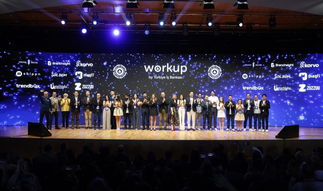 İSTANBUL (AA) – İş Bankası’nın girişimcilik programları, yeni dönem mezunlarını