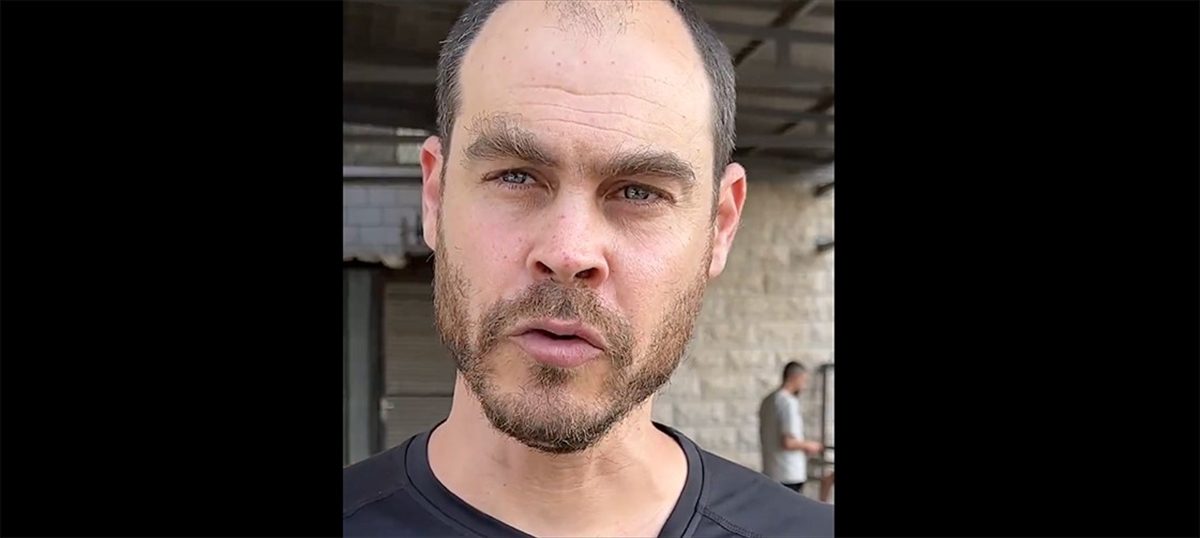 İsrailli aktivist Jonathan Pollack, İsrail askerlerinin işgal altındaki Batı Şeria'da