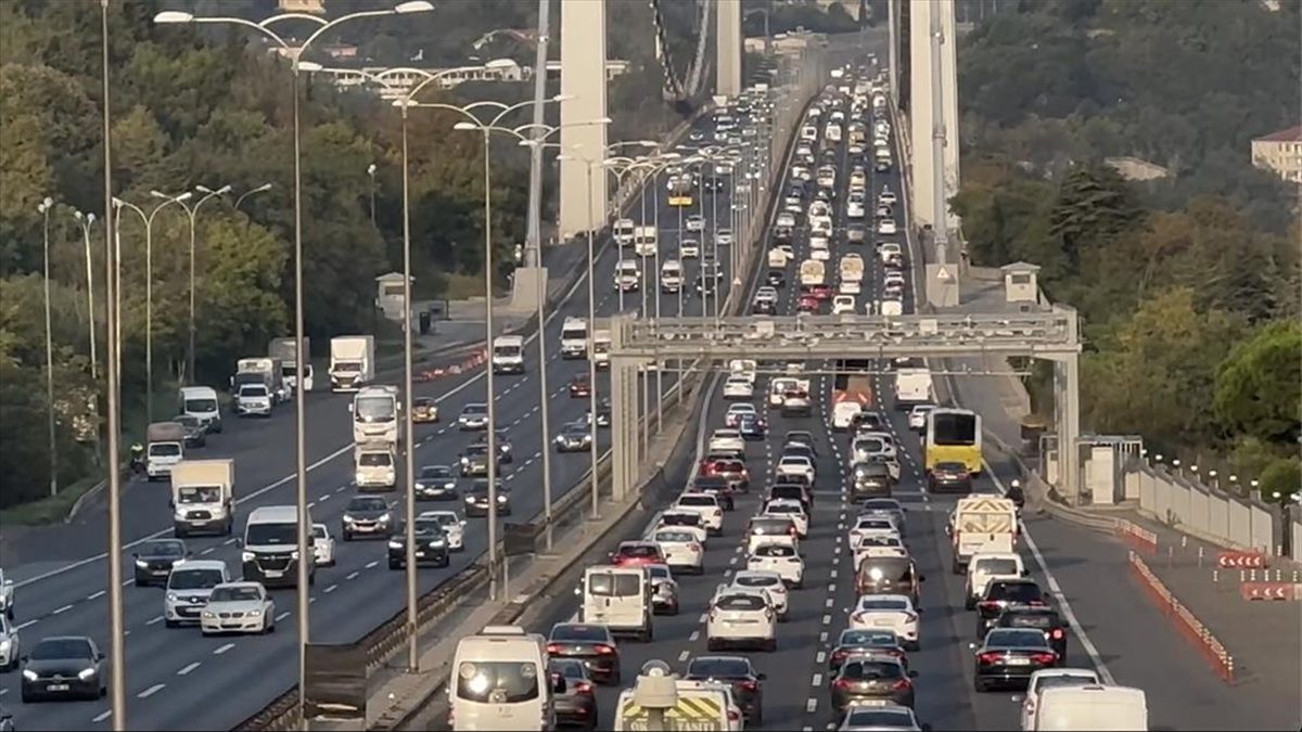 İSTANBUL (AA) – Sabah erken saatlerde başlayan okul mesaisi ve