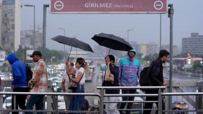 İSTANBUL (AA) – Kentte sabahın erken saatlerinde başlayan ve bazı