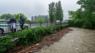 İtalya'da etkili olan şiddetli yağış nedeniyle Foggia kenti yakınlarında sele