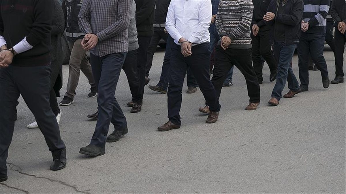 İZMIR (AA) – İzmir Cumhuriyet Başsavcılığı Terör Suçları Soruşturma Bürosunun