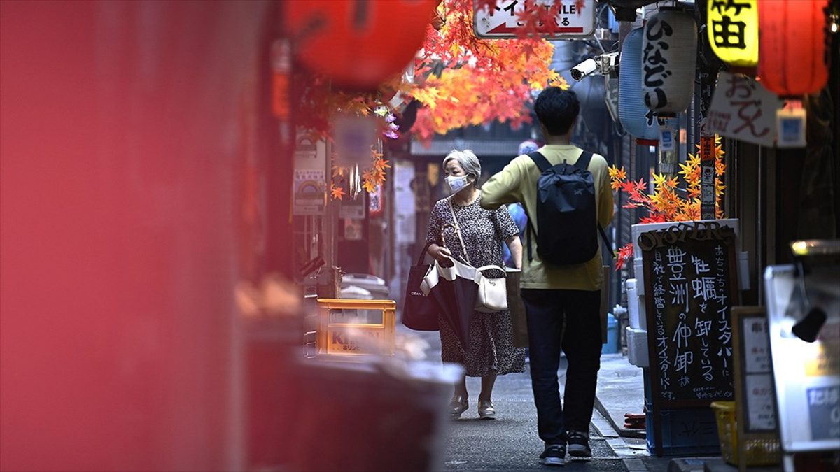 Japonya'da yaşı 100'ün üzerinde olanların nüfusu ilk kez 95 bini