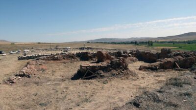 Sivas'ın Yıldızeli ilçesinde yer alan ve eski adı "Samuha" olan