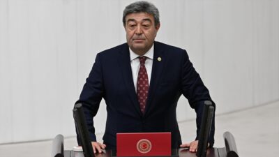 İYİ Parti Kayseri Milletvekili Dursun Ataş, partisinden istifa ettiğini bildirdi.