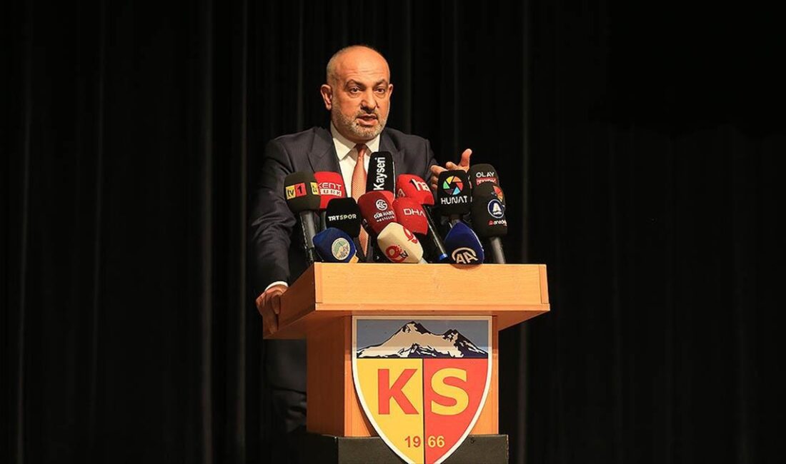 Trendyol Süper Lig ekiplerinden Bellona Kayserispor'un olağanüstü seçimli genel kurulunda