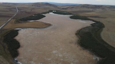 Konya'nın Kulu ilçesinin 30 kilometre kuzeyinde ve Ankara sınırında yer