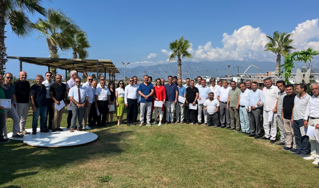 ANTALYA (AA) – Kumluca’da yeni eğitim öğretim yılı değerlendirme toplantısı
