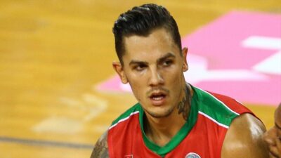 İSTANBUL (AA) – Milli basketbolcu İlkan Karaman hayatını kaybetti. Türkiye