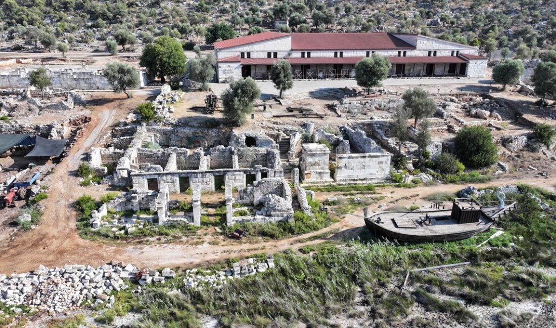 ANTALYA (AA) – ZEHRA TEKECİ – Myra Antik Kenti’nin limanı