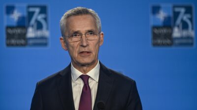 NATO Genel Sekreteri Stoltenberg, "Güney'de Türkiye, Kuzey'de Norveç ve Batı'da