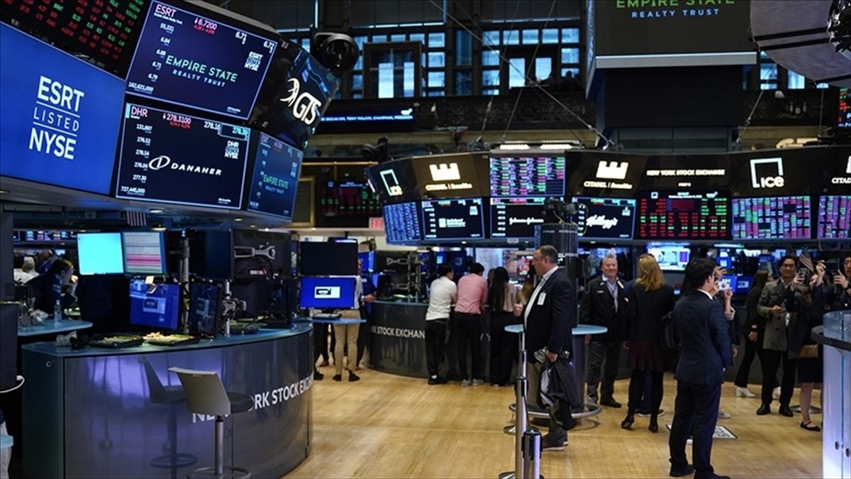 WASHINGTON (AA) – Açılışta Dow Jones endeksi, yüzde 1,13 artarak