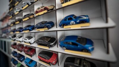 Erzurumlu memur emeklisi baba, oğlunun küçük yaşta merakı sayesinde aldığı