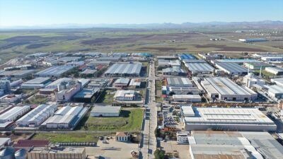 Bakan Kacır, OSB yönetmeliğinde reform niteliğinde değişiklikler yaptıklarına dikkati çekerek,