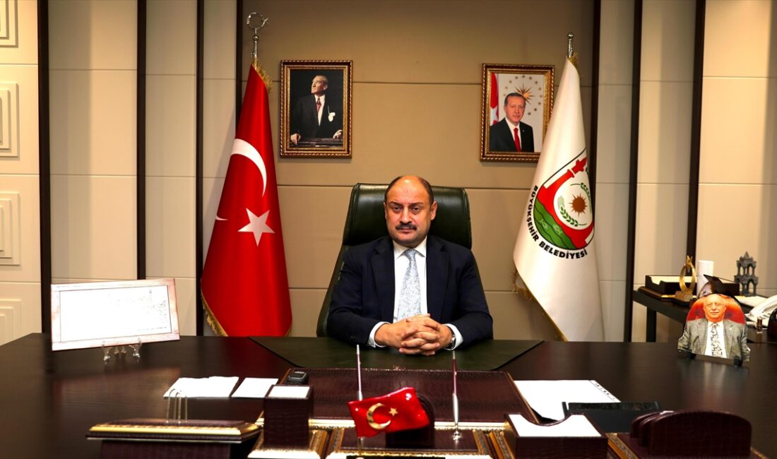 Şanlıurfa Büyükşehir Belediye Başkanı Gülpınar, "Şanlıurfa'ya daha iyi hizmetlere odaklanabilmek