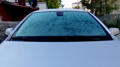 KARS (AA) – İl&ccedil;ede aralıklarla etkili olan sağanak sonrası, hava