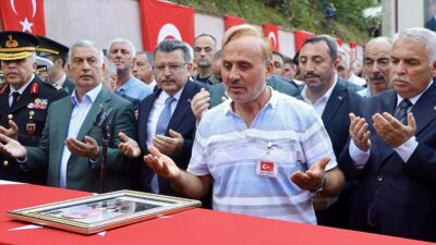 TRABZON (AA) – Şehit Piyade Üsteğmen Ayar, Trabzon’da son yolculuğuna