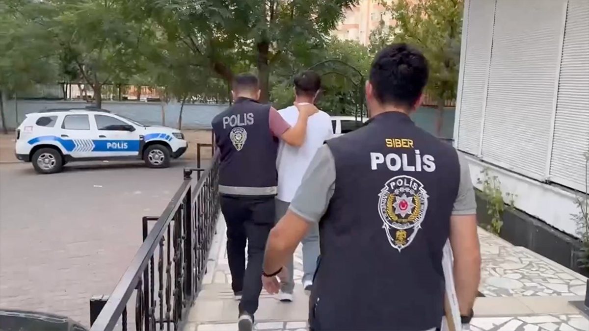 İçişleri Bakanı Yerlikaya, futbol ve diğer spor müsabakalarında yasa dışı