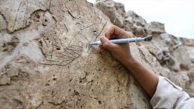 Antalya'nın Serik ilçesindeki Sillyon Antik Kenti'nde devam eden kazı çalışmalarında,