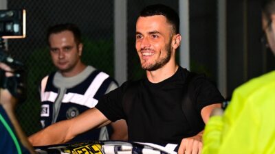Fenerbahçe'nin yeni transferi Filip Kostic, ilk günden itibaren sarı-lacivertlilere gelmek