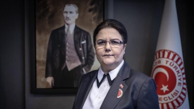 TBMM İnsan Haklarını İnceleme Komisyonu Başkanı Derya Yanık, Diyarbakır annelerinin