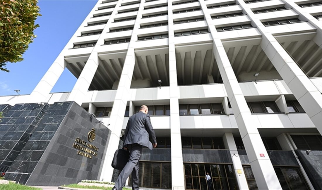 İSTANBUL (AA) – TCMB’nin bugün açtığı 327 milyar 829 milyon